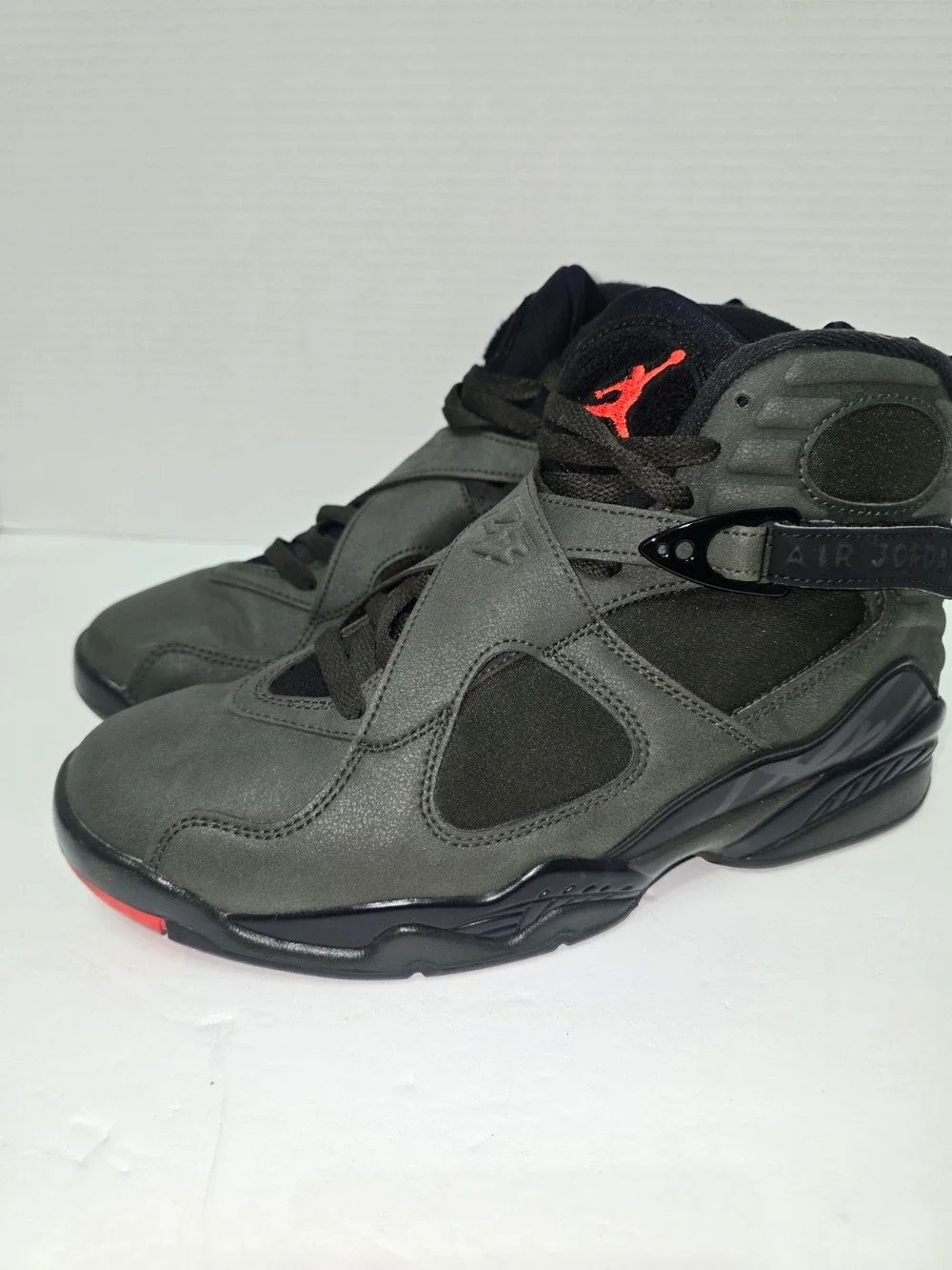 Nike Air Jordan 8 Retro Take Flight Sequoia 305381-305 Size 8.5 Undefeated